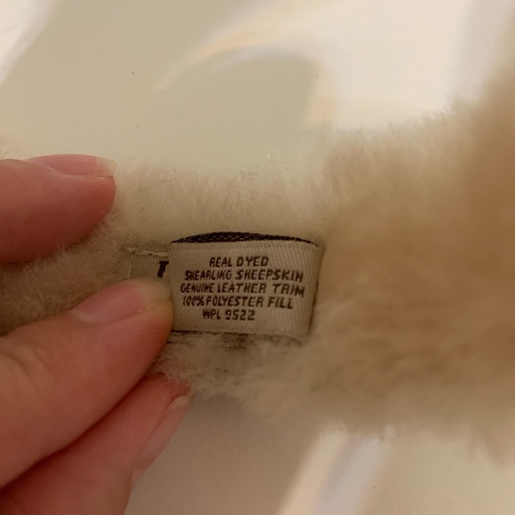 UGG Australia Chestnut Shearling & Leather Earmuffs - Picture 6 of 7